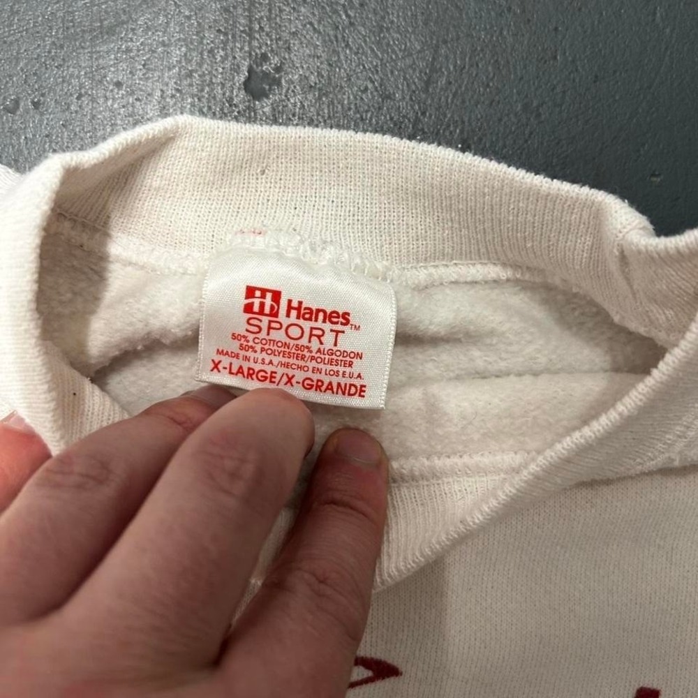 Vintage late 80s/early 90s Chicago bulls "we're back" white graphic crewneck - Picture 2 of 4